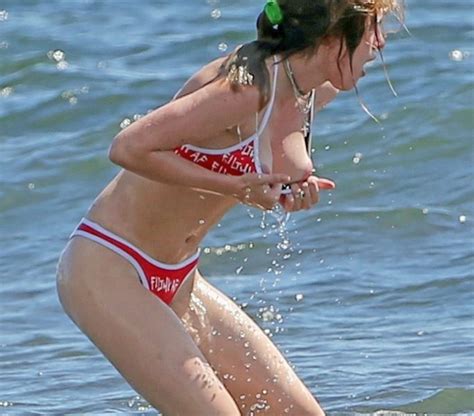 Bella Thorne Oops Nip Slip At The Beach In Hawaii 8 June