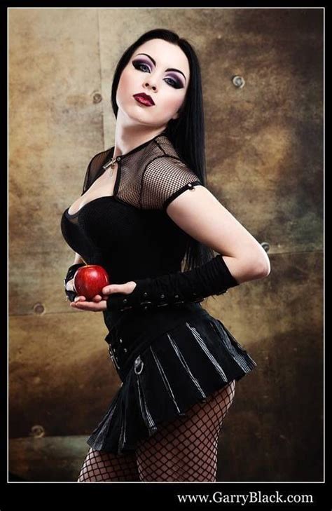 ~gothic art hot goth girls gothic fashion goth beauty