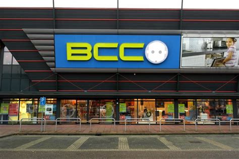 blokker eigenaar neemt winkels bcc  retailtrends