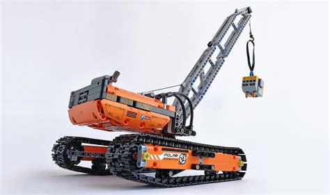 lego moc crawler crane   model  busterhaus rebrickable build  lego