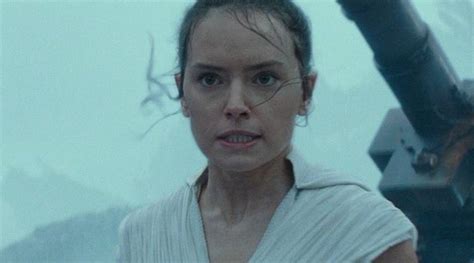 same sex kiss scene from the rise of skywalker cut from
