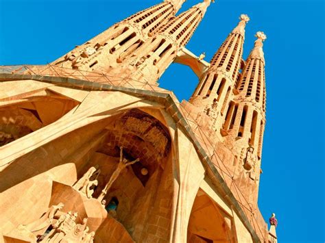 attractions  sagrada familia vesping barcelona