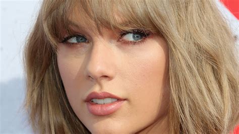 Taylor Swift Begins Donating To Sex Abuse Victims After Groping Trial