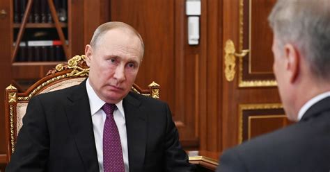 putin plans to ban same sex marriage and says it s his duty to stop