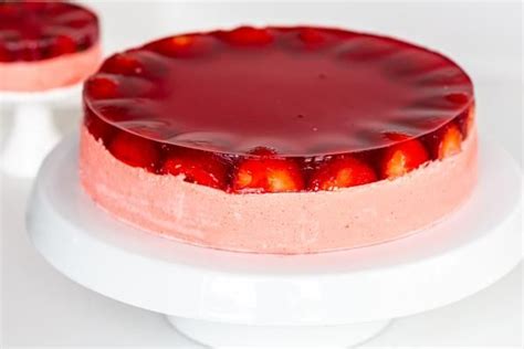 strawberry jello cake only 3 ingredients momsdish jello dessert