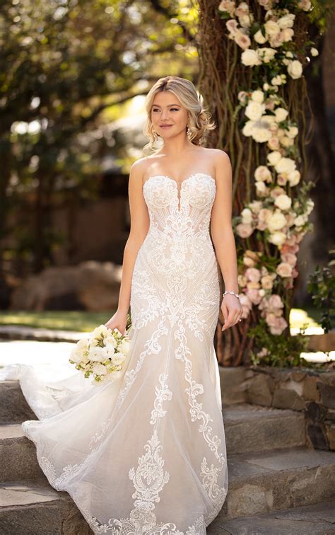 Strapless Sweetheart Fit And Flare Wedding Dress With