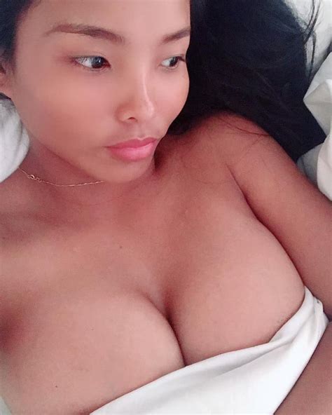 Busty Mature Thai Girl Hot Big Boobs Horny Asian Brunette