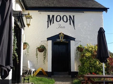 moon inn hereford restaurant reviews phone number and photos