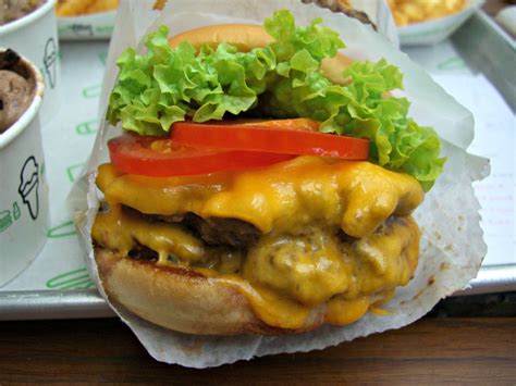 Shake Shack A Surprisingly Tasty Burger But Why Was I