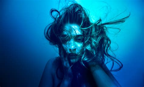 wallpaper blue black hair turquoise scuba diving darkness