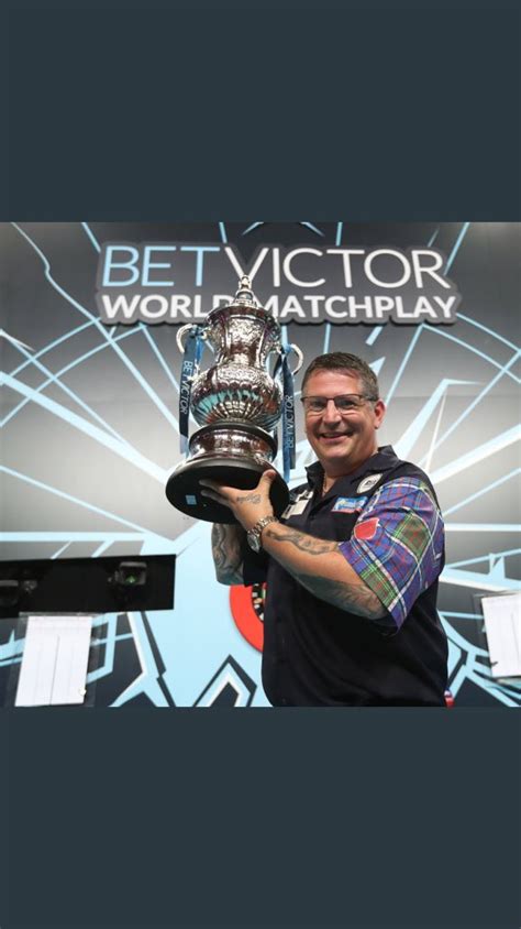 pdc darts  twitter     time  find     crowned  atbetvictor
