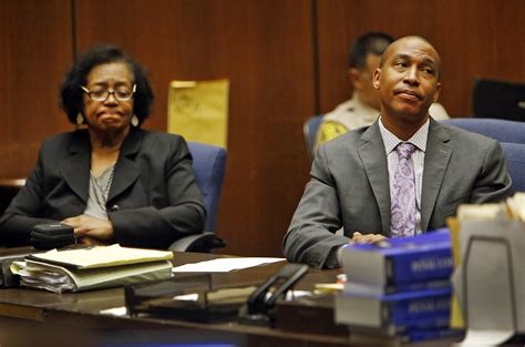 l a firefighter s lawyer asks jurors to acquit client in
