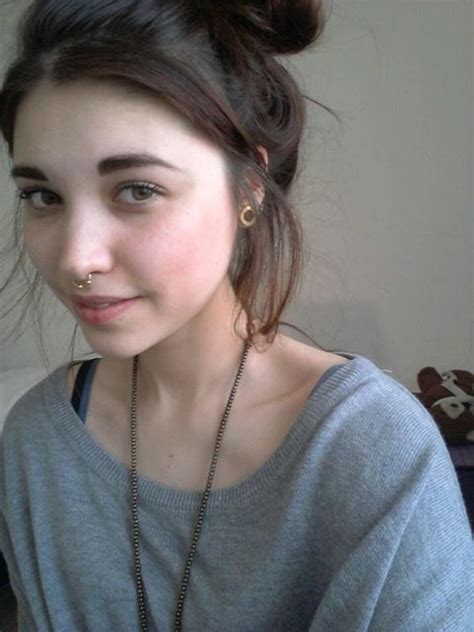 ahhhh  cute    septum pierced  style