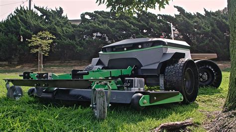 graze announces  autonomous robot  commercial lawn mowing