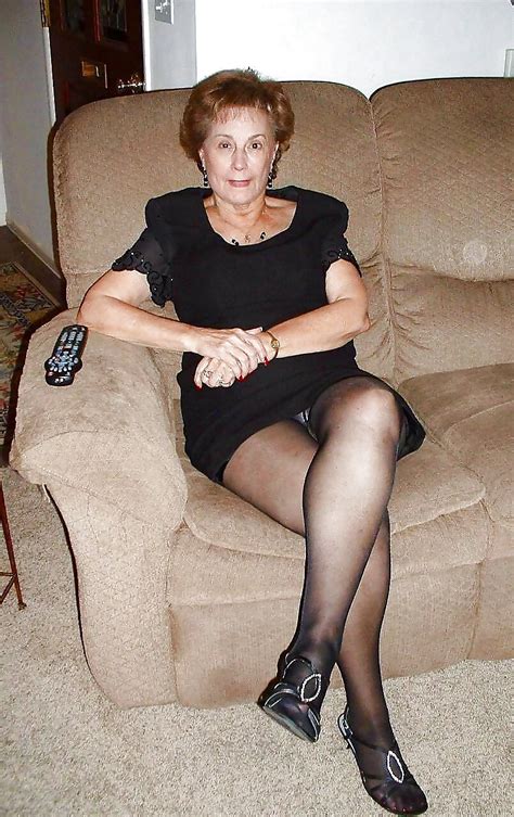 pictures of spicy mature pussies mature and granny pantyhose part 4