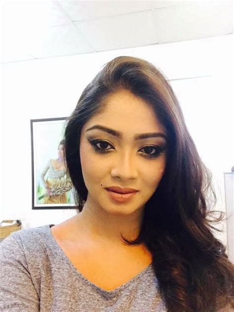 actress and models volga kalpani sri lankan beautiful hot and sexy actress and model