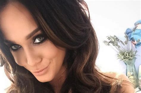 too rude for instagram vicky pattison goes topless in naughty selfie daily star