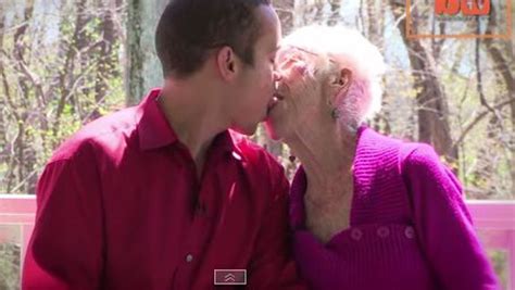 a 31 ans il est amoureux d une femme de 91 ans ladepeche fr