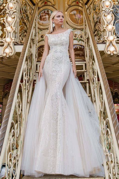 robe de mariée sirène avec traîne amovible oksana mukha paris super