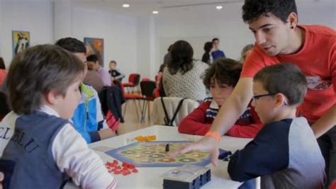 los juegos de mesa llegan  las aulas  aprender divirtiendose