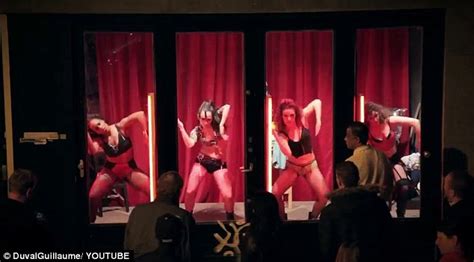 Men Cheer On Dancing Half Naked Women In Amsterdam S Red