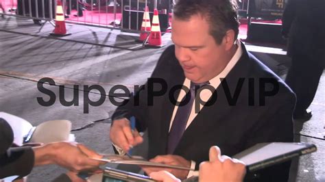 Eric Stonestreet Greets Fans At The Identity Thief Premie