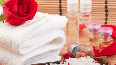 60 Minute Massage Indulgence At Clinique Di Beauty Epic Deals And