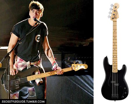 Calum Hood S Fender Roger Waters Precision Bass Equipboard®