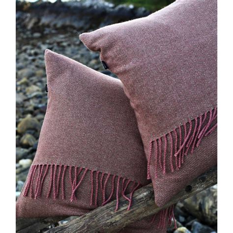 red cushion  chalet shop