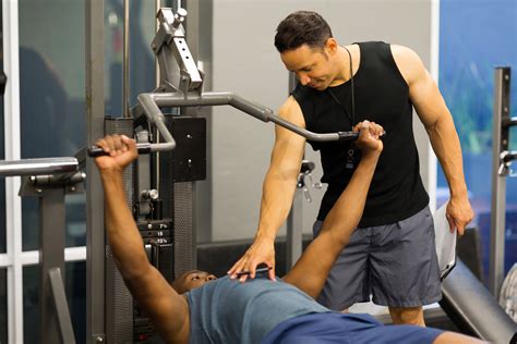 top 10 benefits of a personal trainer kelowna gym