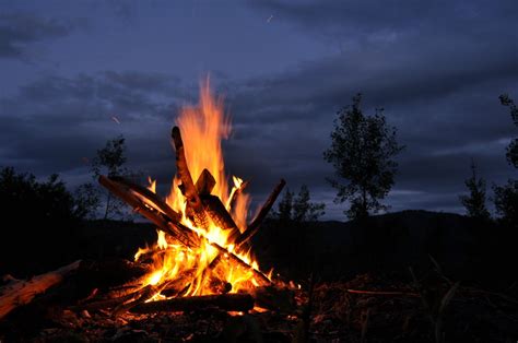 bonfire   garden    rules real homes
