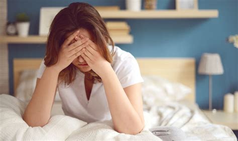 sleep deprivation symptoms tiredness actually slows down brain cells