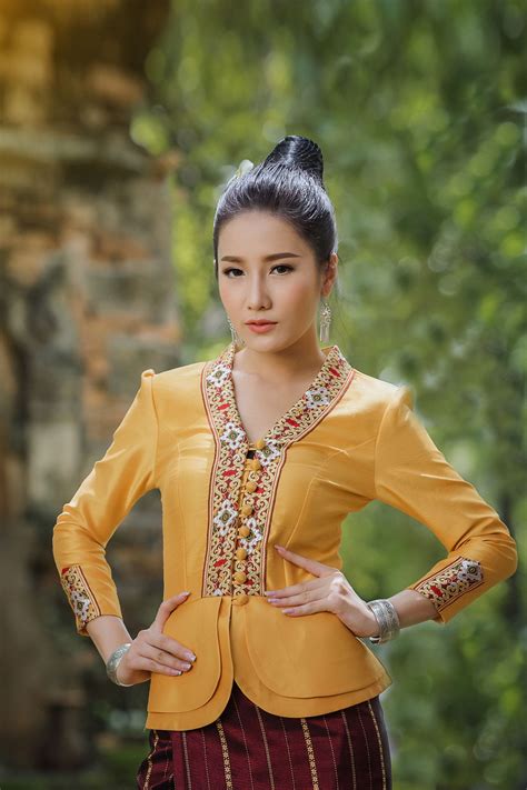 Laos Woman Beautiful Laos Girl In Costume Asian Woman Wearing