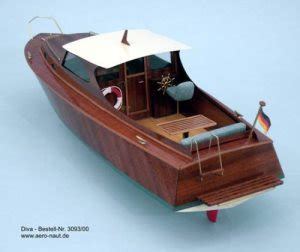 aeronaut diva cabin cruiser  model boat kit