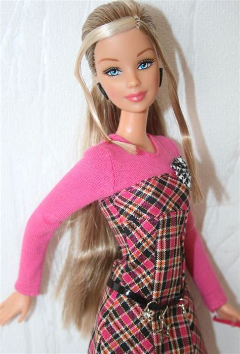beautiful fashion fever barbie doll wave n in her original fashion ebay barbie pinterest