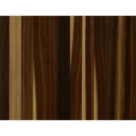 Laminated Brown Bhutan Tuff Wood Veneer Sheet Thickness 3 Mm Size 8