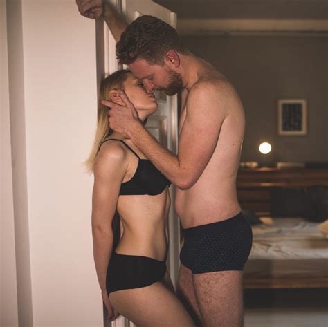 8 Tips For Having Sex Standing Up How To Master Standing Sex