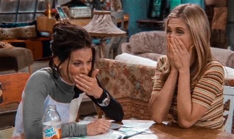 Rachel E Monica Foram Substituídas Em Dois Episódios De Friends E