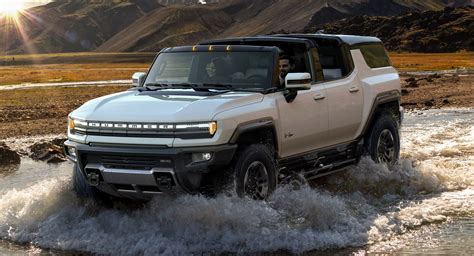 gm thought  giving   hummer ev removable doors carscoops
