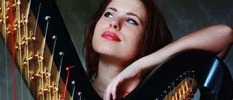 Female Classical Guitarists Famous Music Instrument