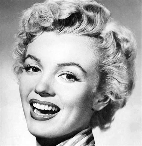 18 amazing pictures of marilyn monroe you ve never seen