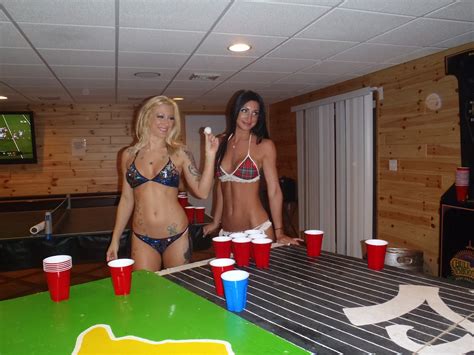 Naked Beer Pong Awesome