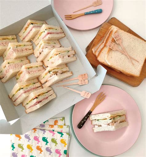 picnic sandwich box  pc  collins cakery cafe
