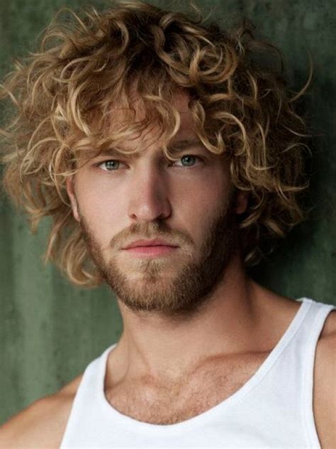 82 Fantastic Hairstyle Tutorials For Naturally Curly Hair In 2020 Men