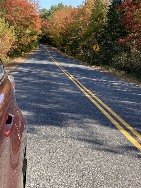 gorgeous fall foliage drive   countryside pics  mainechica