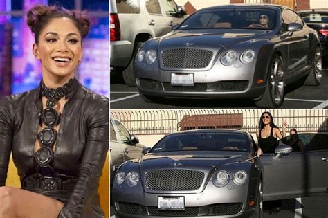 hot hollywood celebrities  drive hot cars