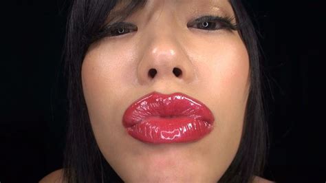 Sexy Lips Lesbian Kissing 36doks00292 Doks 292