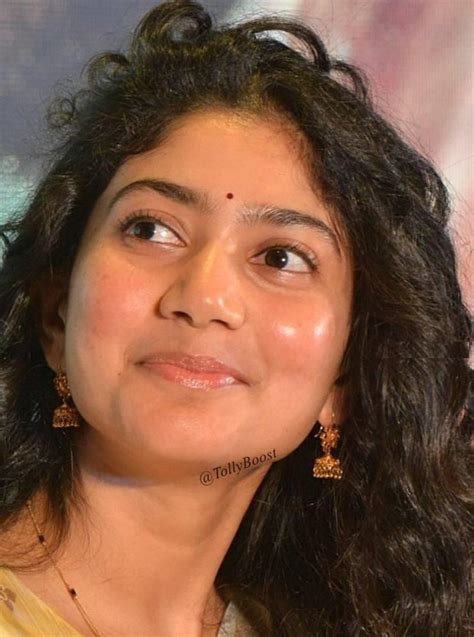 Beautiful Indian Girl Sai Pallavi Curly Hair Smiling Face Closeup