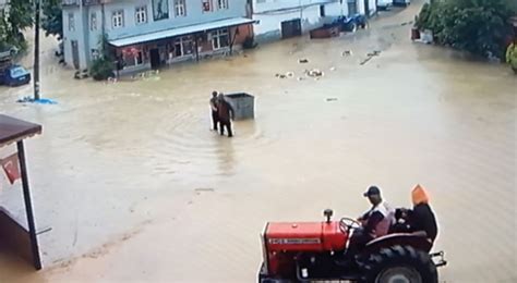 Bursa Yı Sel Aldı 350 Yıllık Köy Sel Sularına Böyle