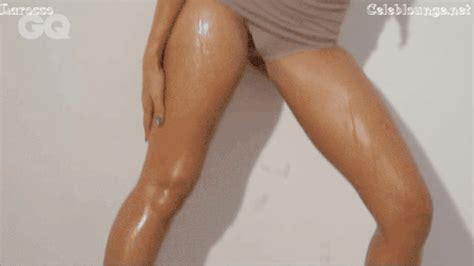 jessica alba s find and share on giphy